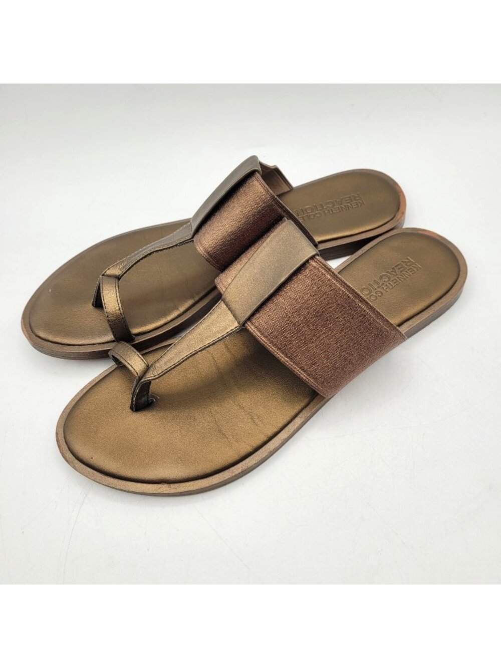 Kenneth Cole Reaction Women's 8.5 Metallic Bronze Thongs Slides Sandals